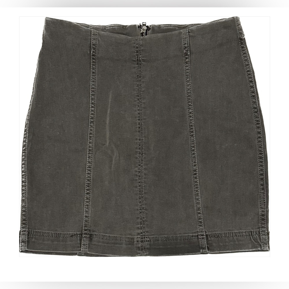 Free People | Gray Mini Skirt. Size 4